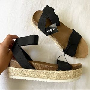 Express size 8 Women’s sandals